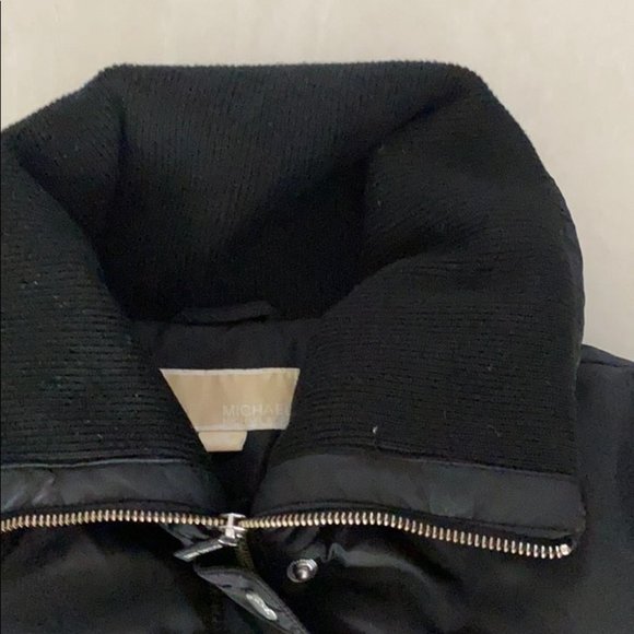 Michael Kors Women Black Winter Puffed Jacket Size Small - Picture 4 of 7